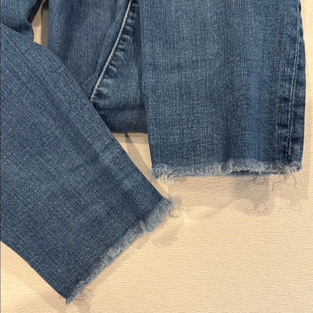 Distressed Blue Jeans - Picture 5 of 5